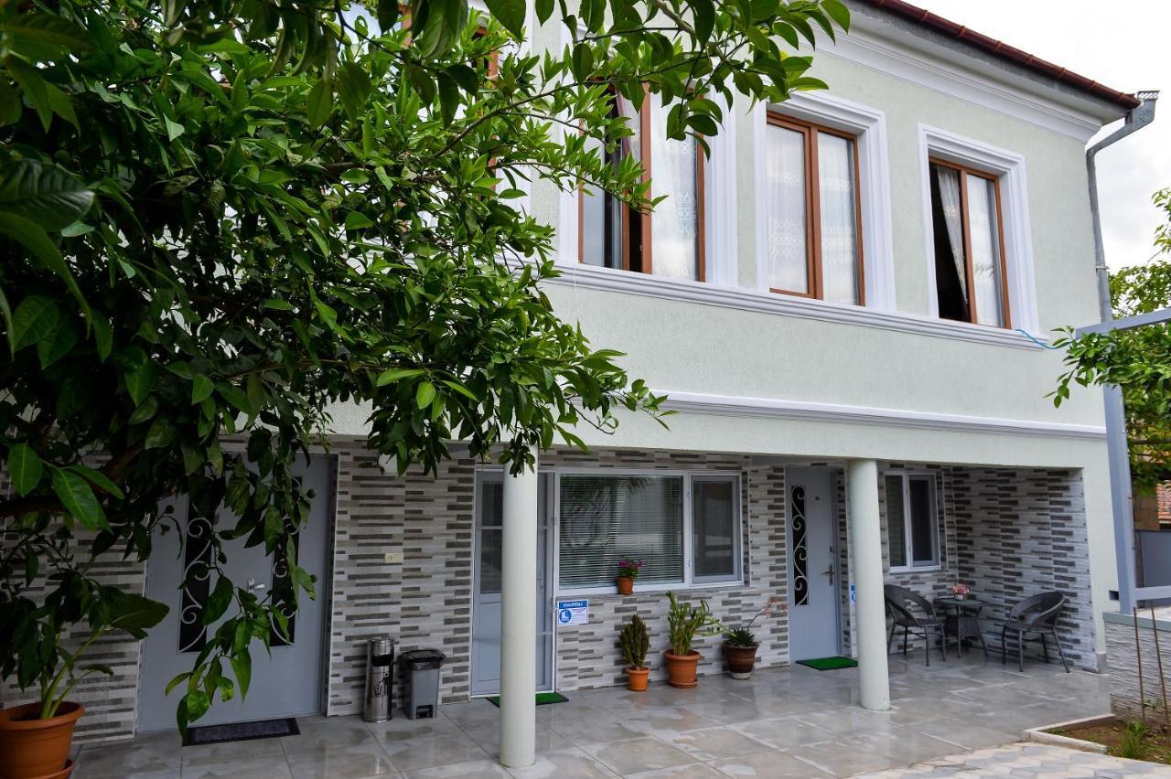 Cozy House Hotel Kutaisi Exterior photo