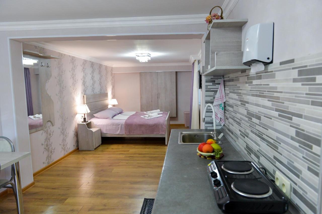 Cozy House Hotel Kutaisi Exterior photo